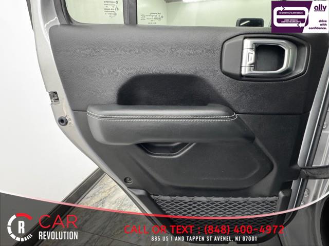 2020 Jeep Gladiator Overland 4X4 photo