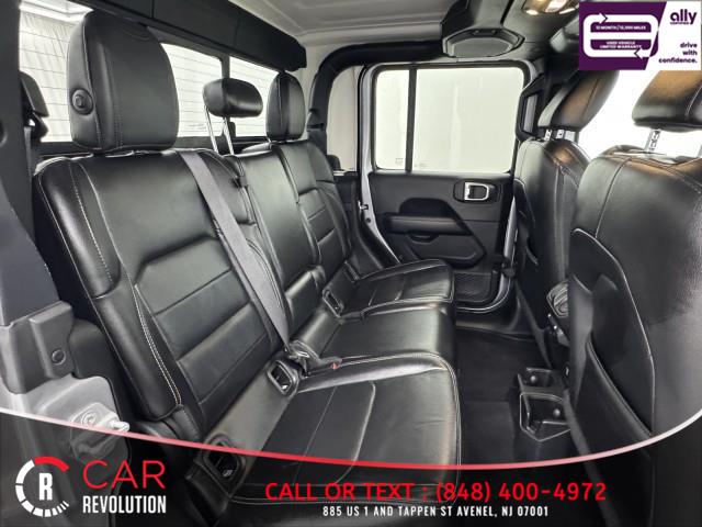 2020 Jeep Gladiator Overland 4X4 photo