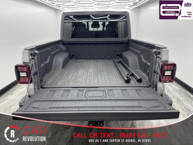 2020 Jeep Gladiator Overland 4X4 photo