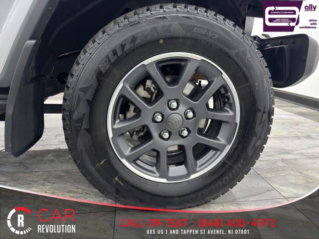 2020 Jeep Gladiator Overland 4X4 photo