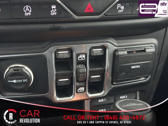 2020 Jeep Gladiator Overland 4X4 photo