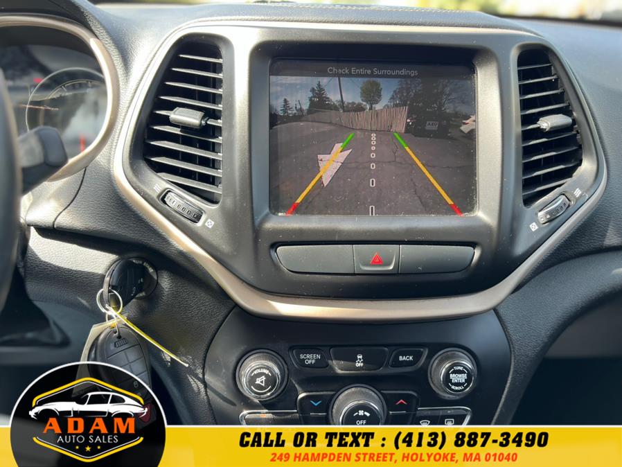 2016 Jeep Cherokee 4WD 4dr Latitude photo