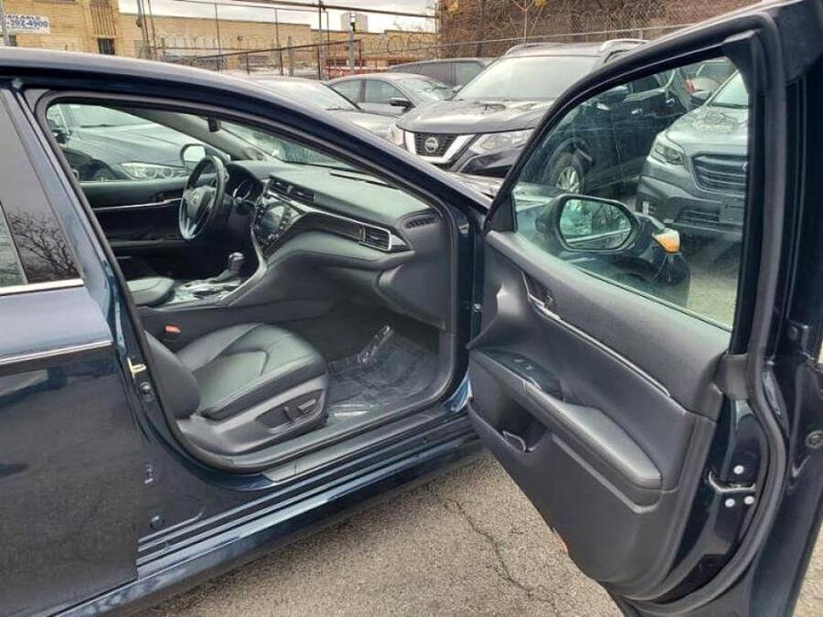2020 Toyota Camry XLE Auto Natl photo
