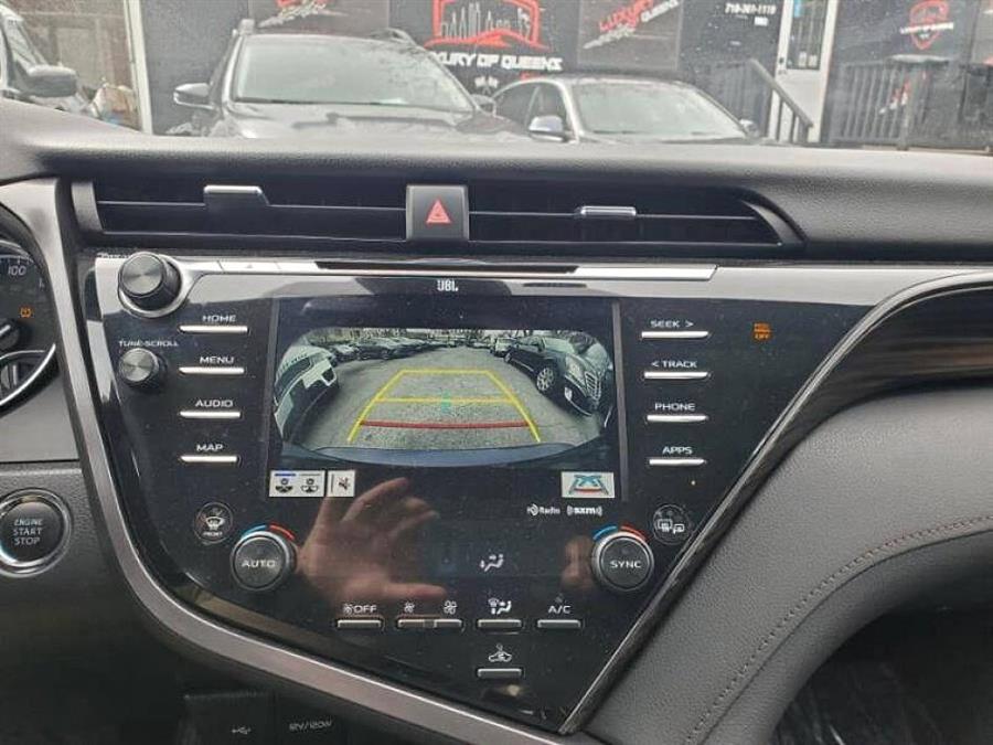 2020 Toyota Camry XLE Auto Natl photo