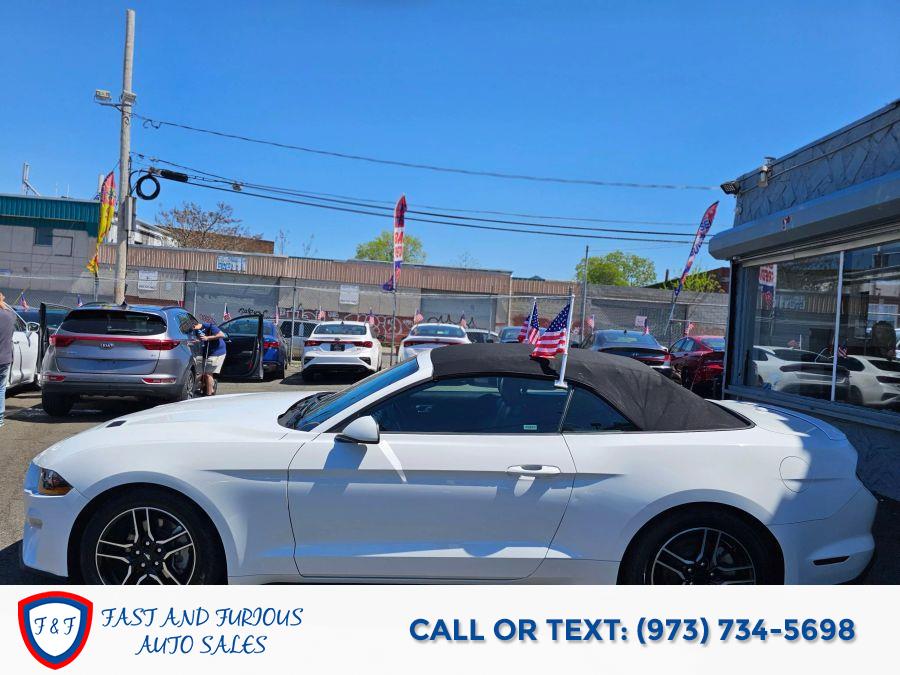 2023 Ford Mustang EcoBoost Premium Convertible 2 photo