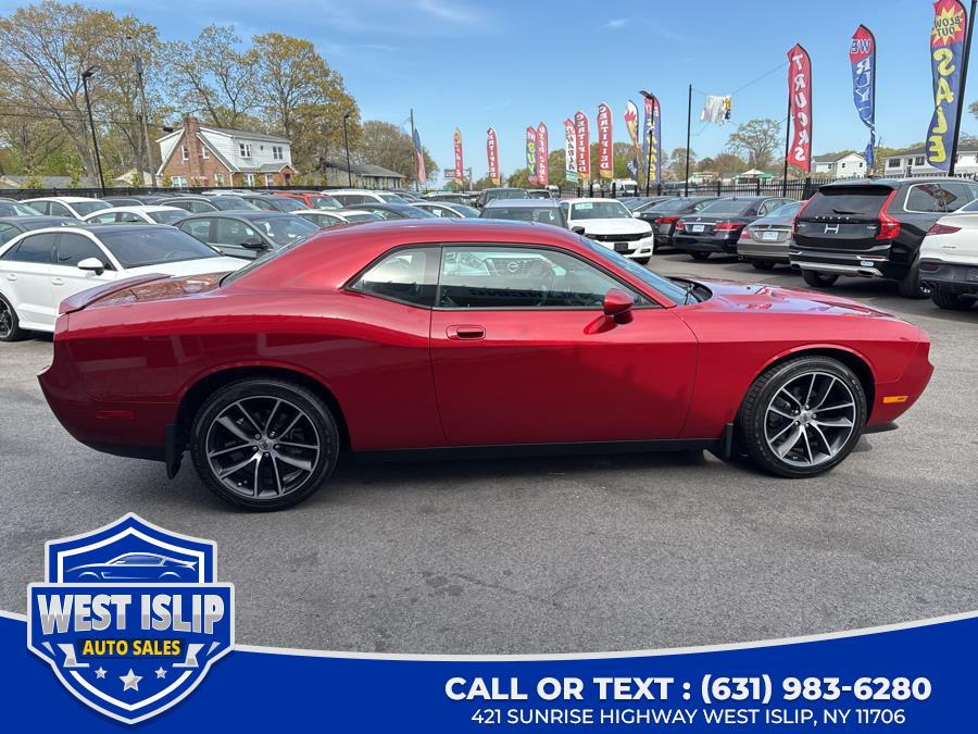 2010 Dodge Challenger SE photo