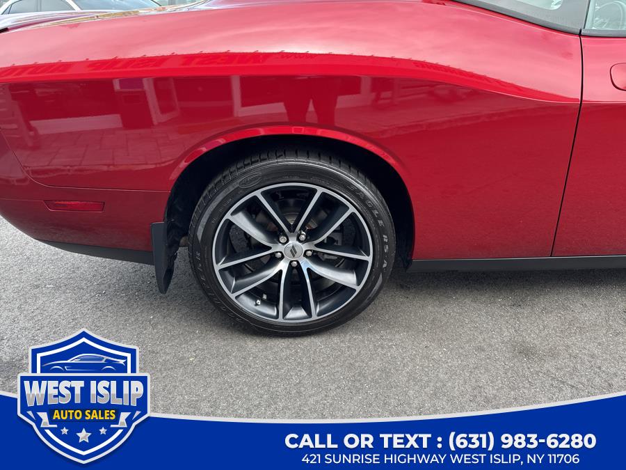 2010 Dodge Challenger SE photo