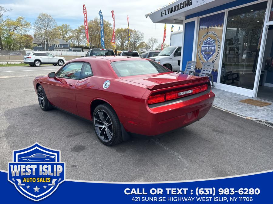 2010 Dodge Challenger SE photo