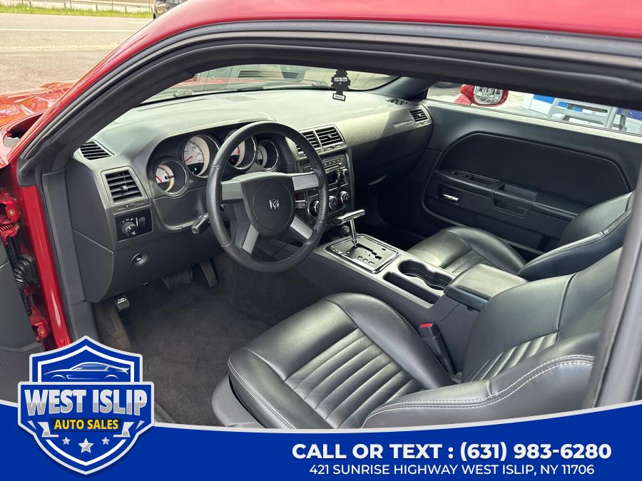 2010 Dodge Challenger SE photo