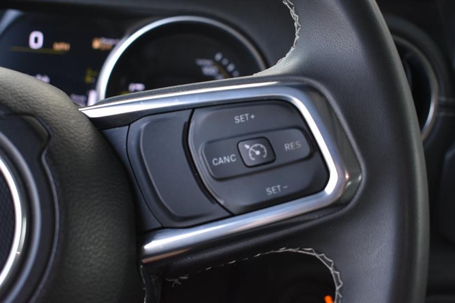 2023 Jeep Wrangler Sahara 4xe photo