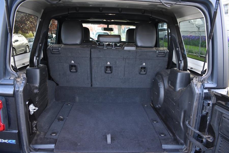 2023 Jeep Wrangler Sahara 4xe photo