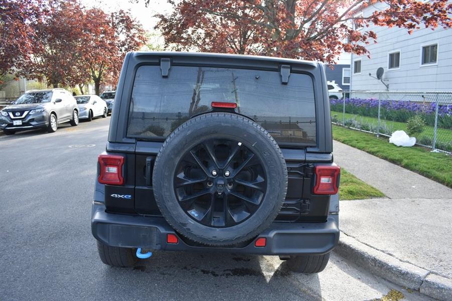 2023 Jeep Wrangler Sahara 4xe photo