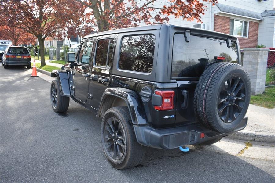 2023 Jeep Wrangler Sahara 4xe photo