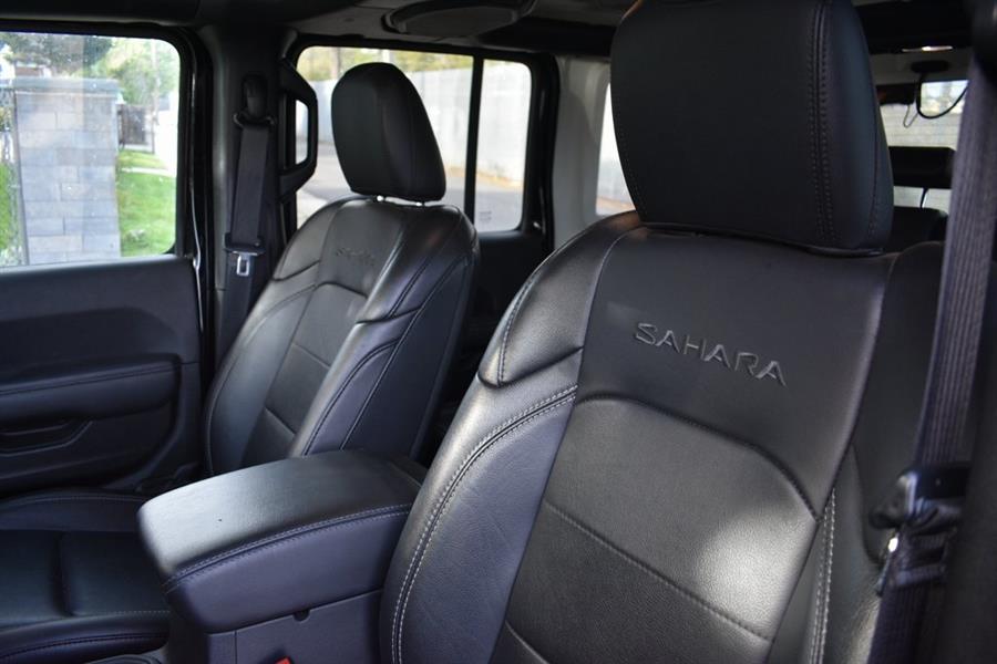 2023 Jeep Wrangler Sahara 4xe photo