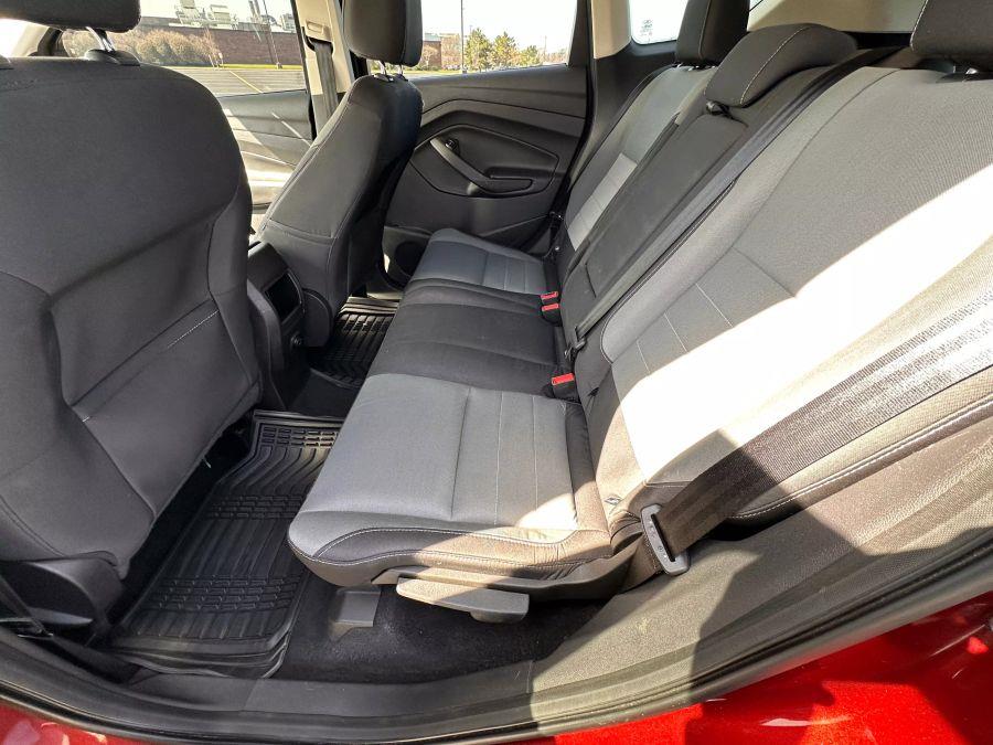 2016 Ford Escape SE Sport Utility 4D photo