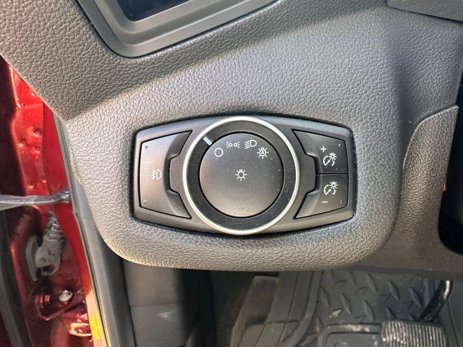 2016 Ford Escape SE Sport Utility 4D photo