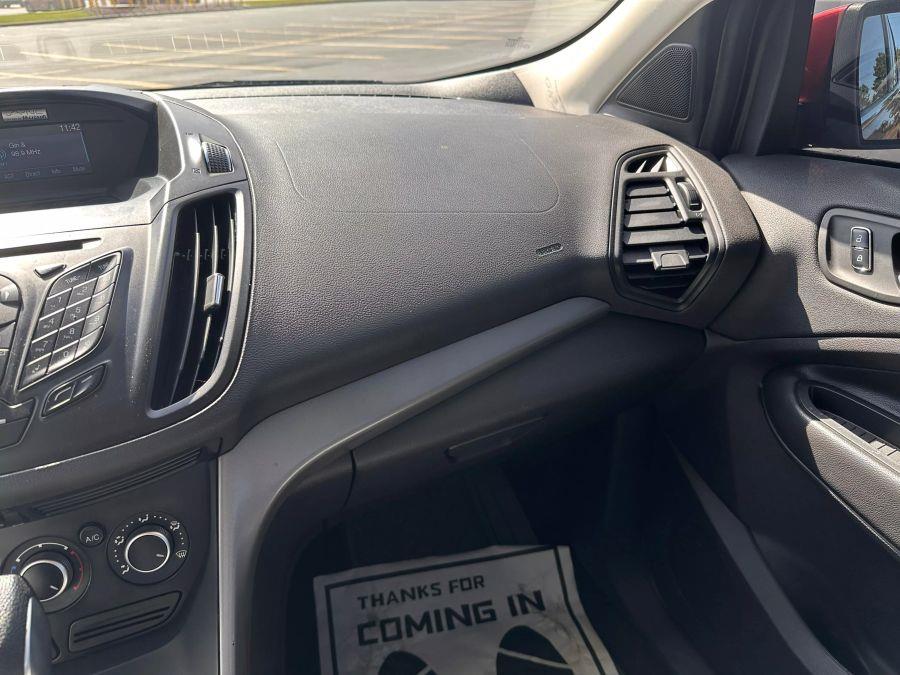 2016 Ford Escape SE Sport Utility 4D photo