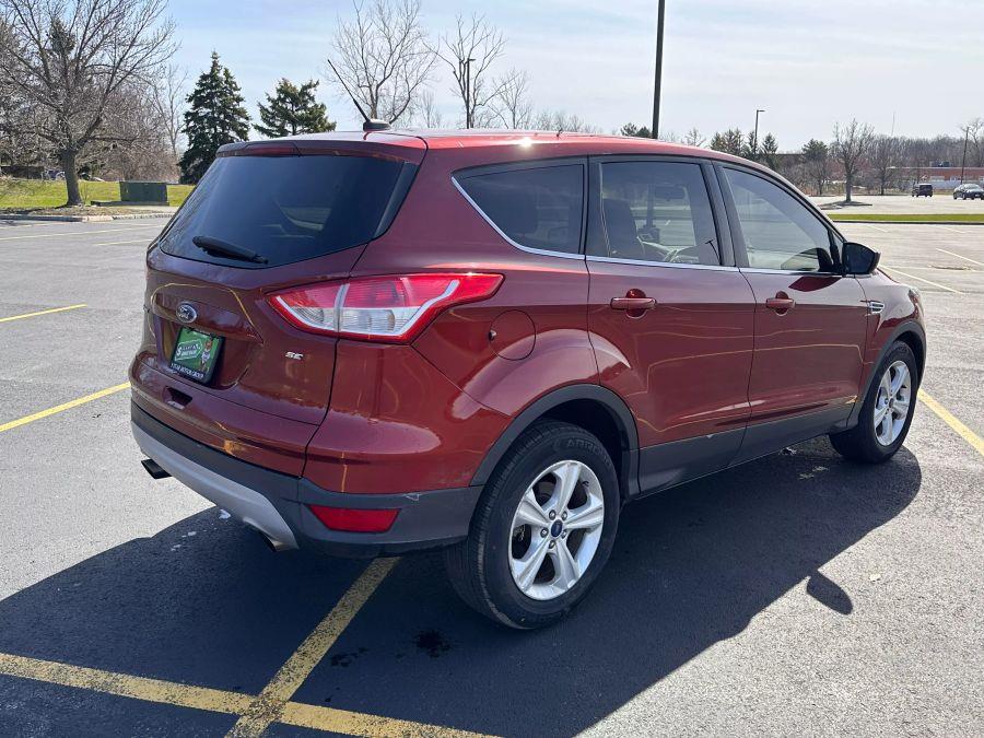 2016 Ford Escape SE Sport Utility 4D photo