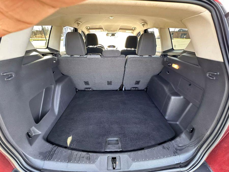 2016 Ford Escape SE Sport Utility 4D photo