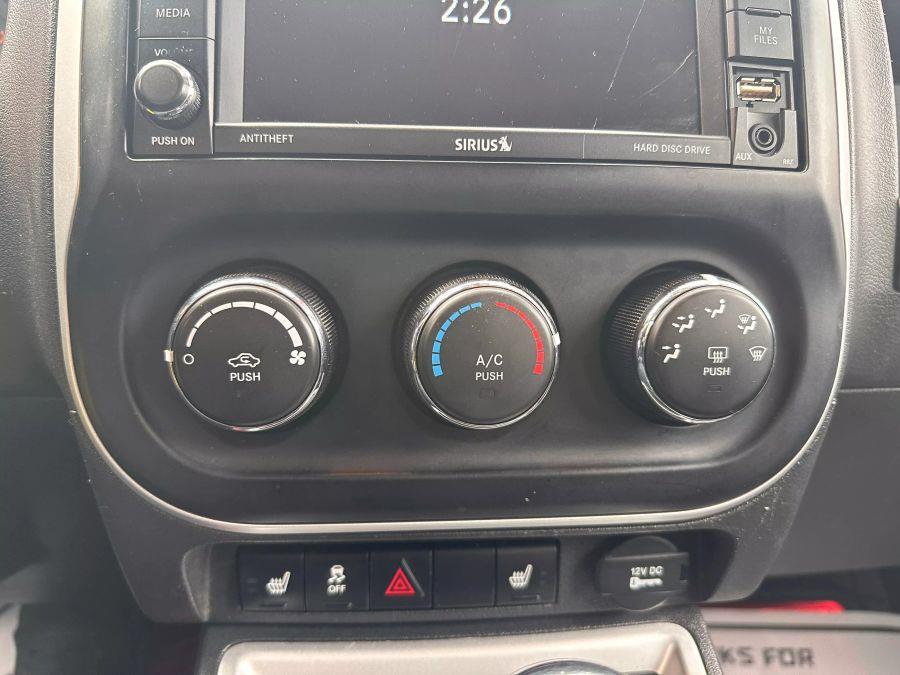 2016 Jeep Compass Latitude Sport Utility 4D photo