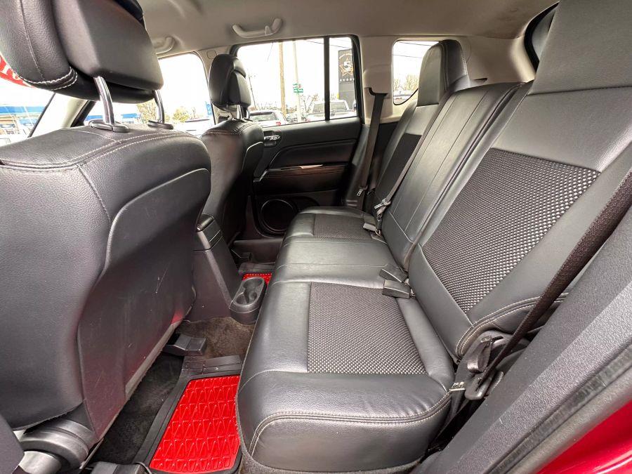 2016 Jeep Compass Latitude Sport Utility 4D photo
