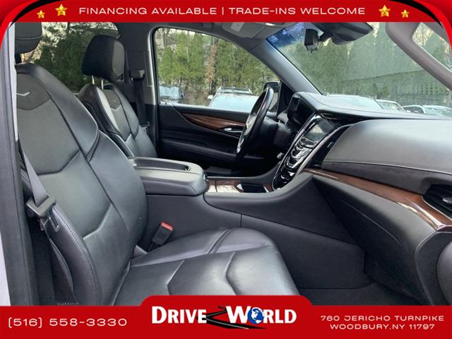 2019 Cadillac Escalade Luxury photo