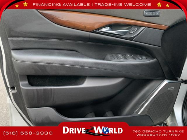 2019 Cadillac Escalade Luxury photo