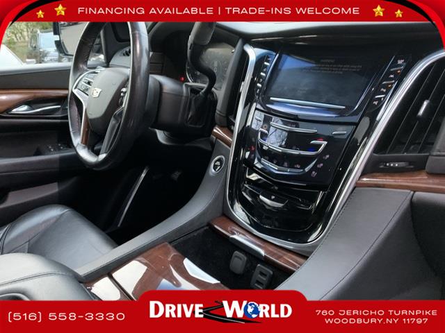 2019 Cadillac Escalade Luxury photo
