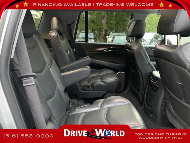 2019 Cadillac Escalade Luxury photo