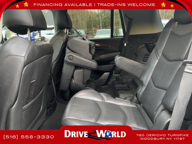 2019 Cadillac Escalade Luxury photo