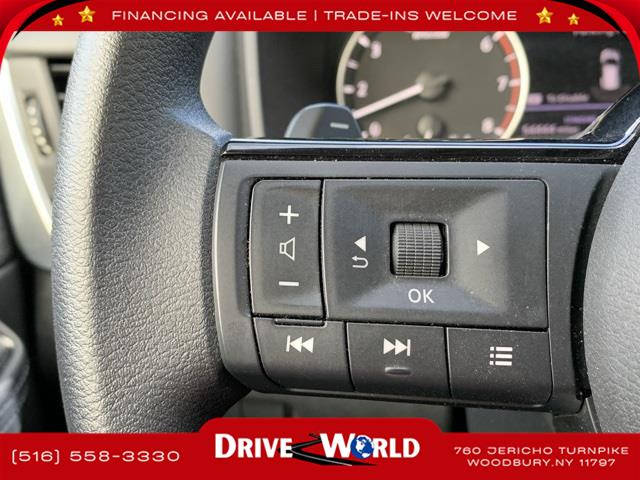 2023 Nissan Rogue SV photo 26