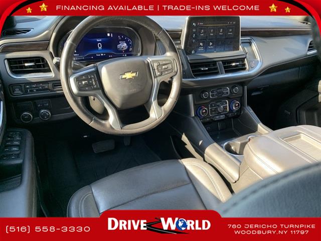 2022 Chevrolet Suburban LT photo