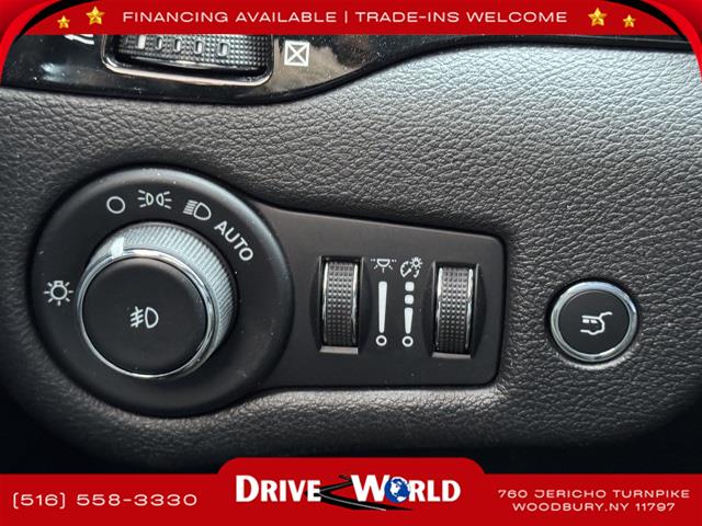2023 Jeep Cherokee Altitude photo