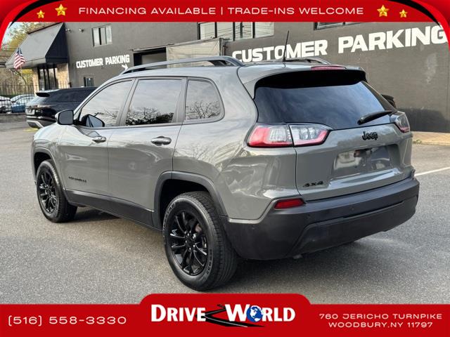 2023 Jeep Cherokee Altitude photo