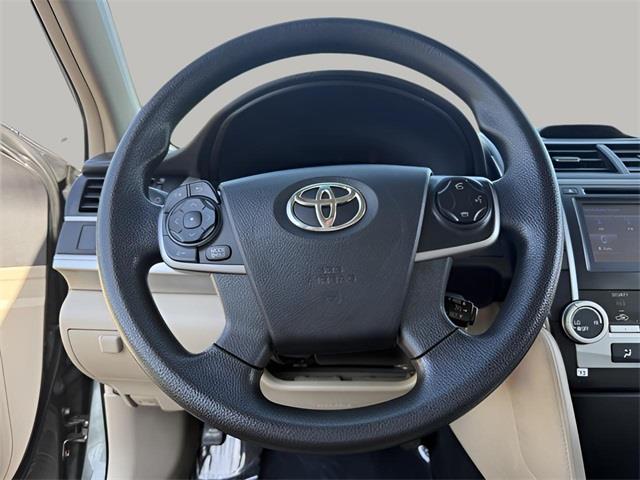 2014 Toyota Camry L photo