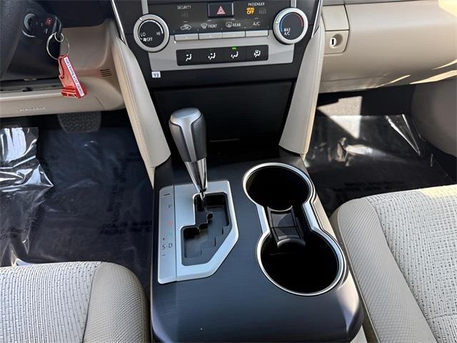 2014 Toyota Camry L photo
