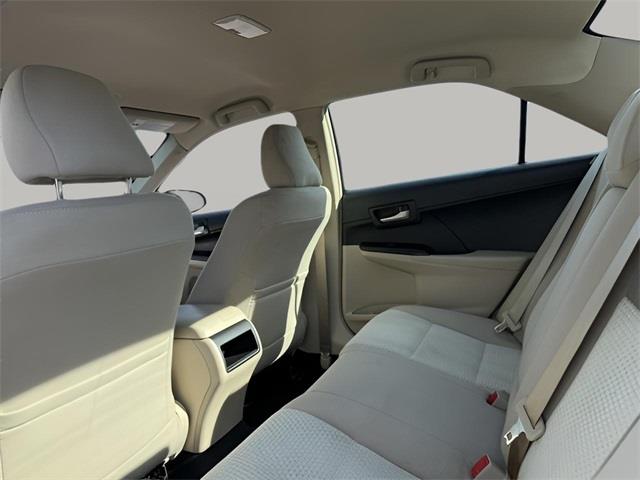 2014 Toyota Camry L photo