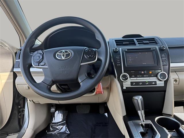 2014 Toyota Camry L photo