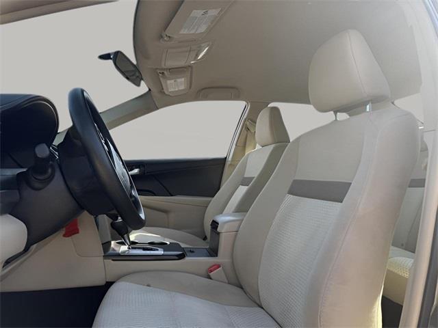 2014 Toyota Camry L photo