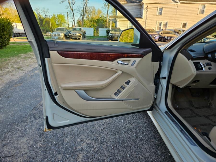 2011 Cadillac CTS 3.0L Luxury photo
