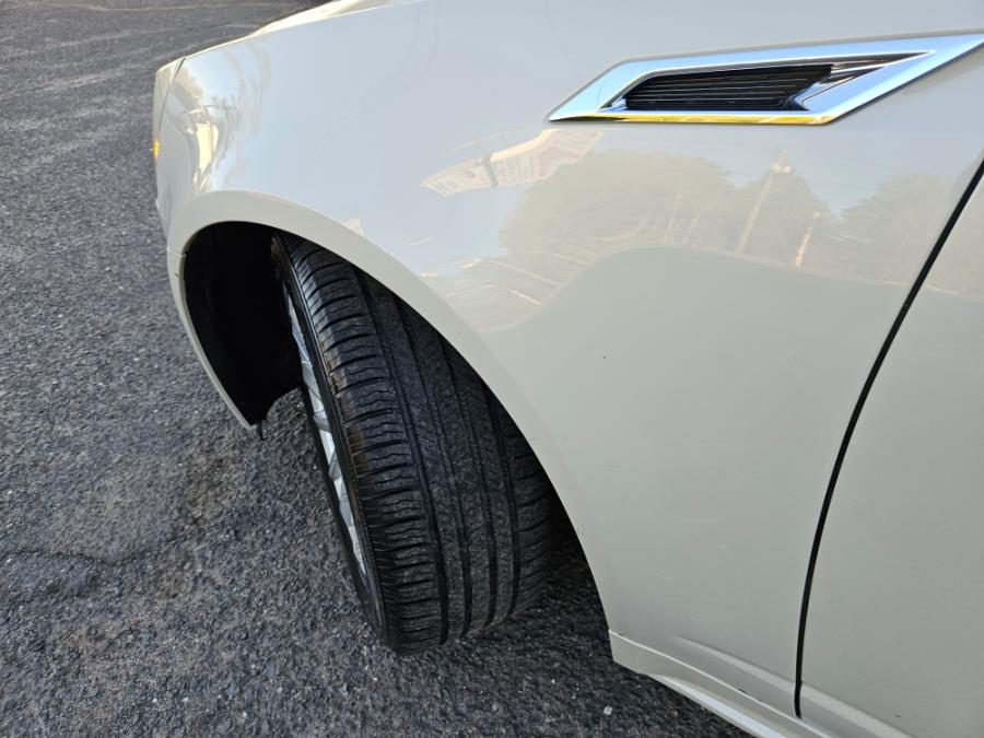 2011 Cadillac CTS 3.0L Luxury photo
