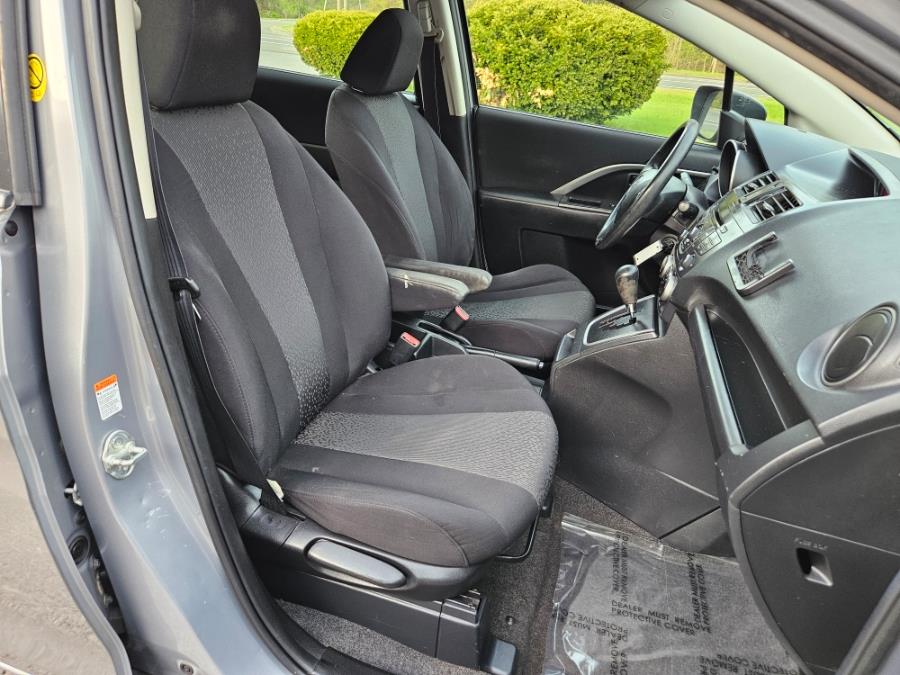 2012 Mazda Mazda5 Sport photo