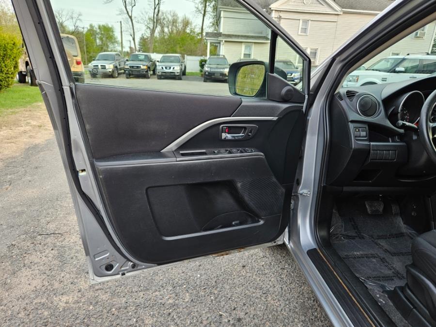 2012 Mazda Mazda5 Sport photo
