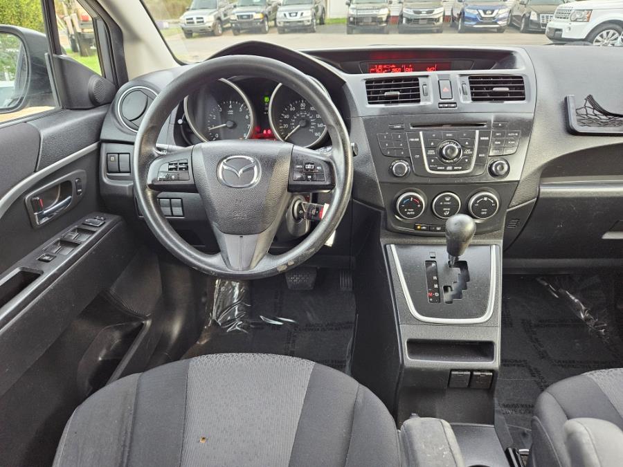 2012 Mazda Mazda5 Sport photo