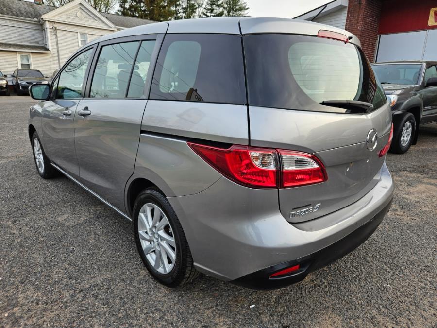 2012 Mazda Mazda5 Sport photo