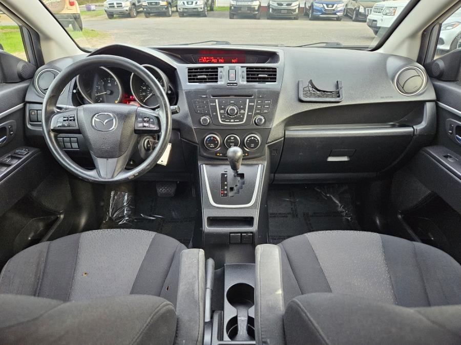 2012 Mazda Mazda5 Sport photo