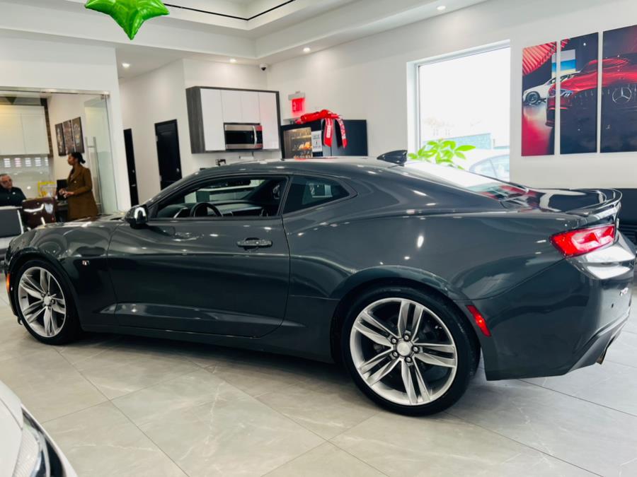 2018 Chevrolet Camaro 2dr Cpe 2LT photo