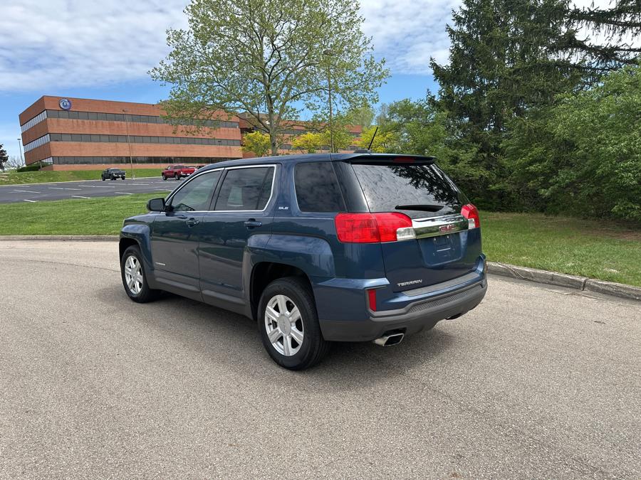 2016 GMC Terrain FWD 4dr SLE w/SLE-1 photo