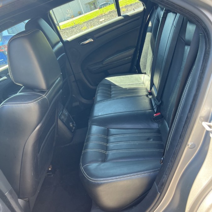 2014 Chrysler 300 S photo