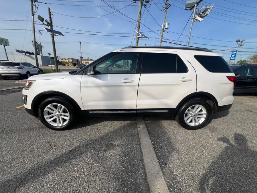 2016 Ford Explorer FWD 4dr XLT photo
